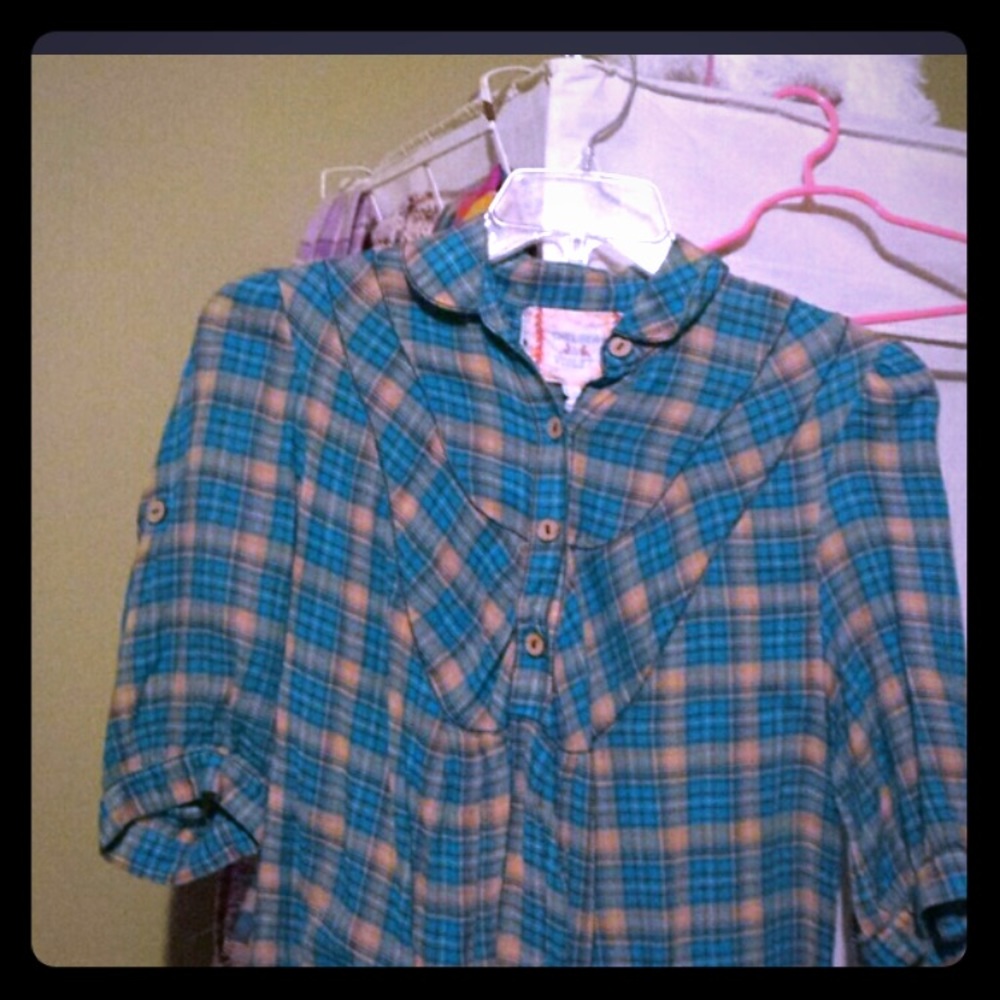 Super cute plaid tunic!